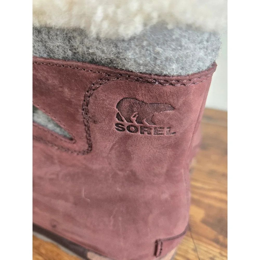 Sorel Kinetic Boots Women 10 Burgundy Suede Felt NL3287-908 Winter Lace Up